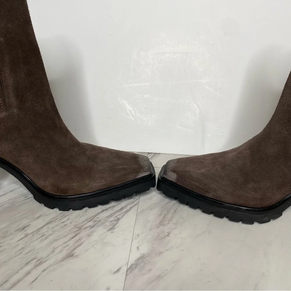 Vince Camuto Aresse Brown Suede Square Toe Heeled Bootie 9 1/2 M